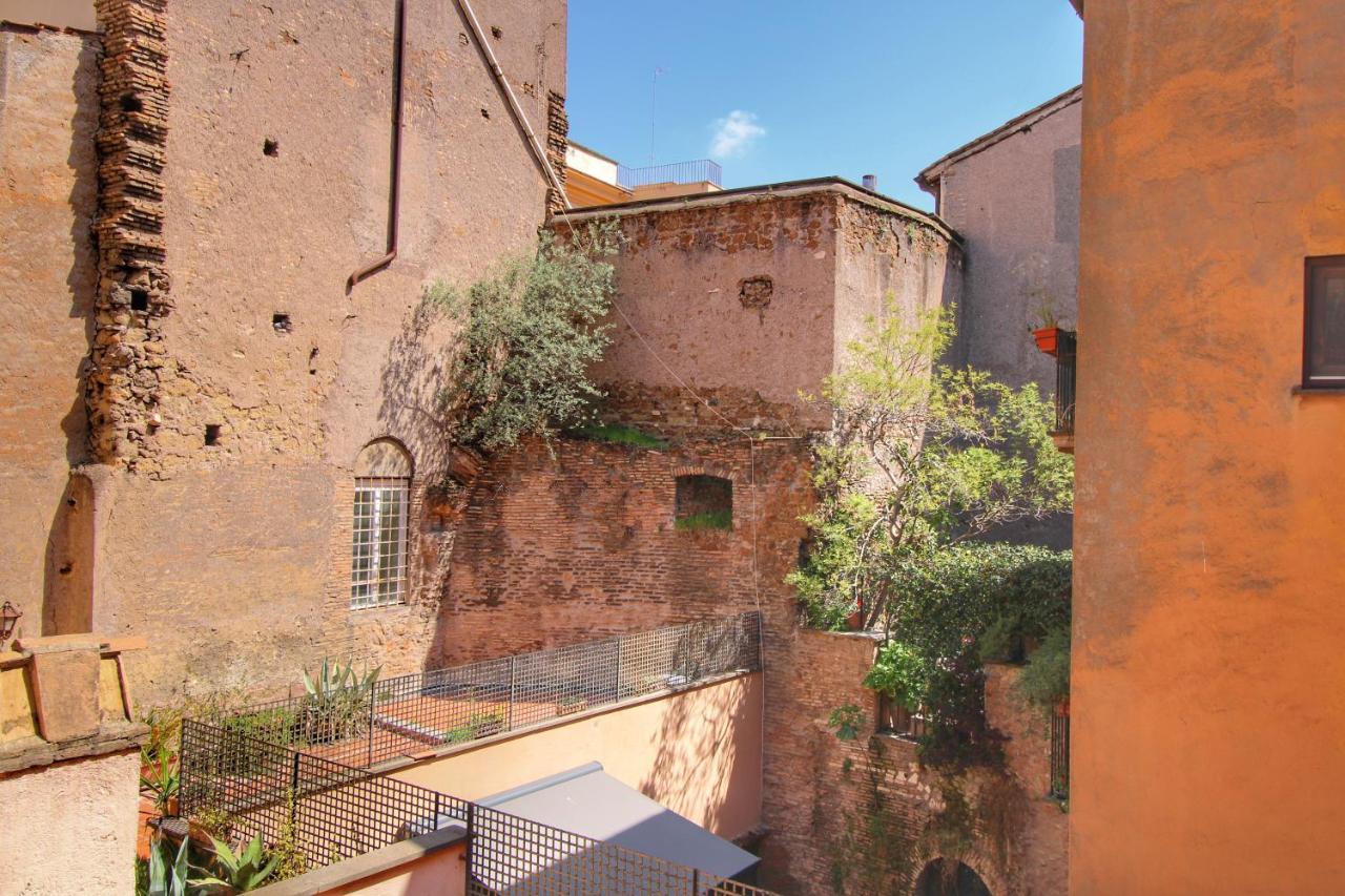 Ciambella Arch Apartment For 6 People @Largo Argentina Rome Exterior photo
